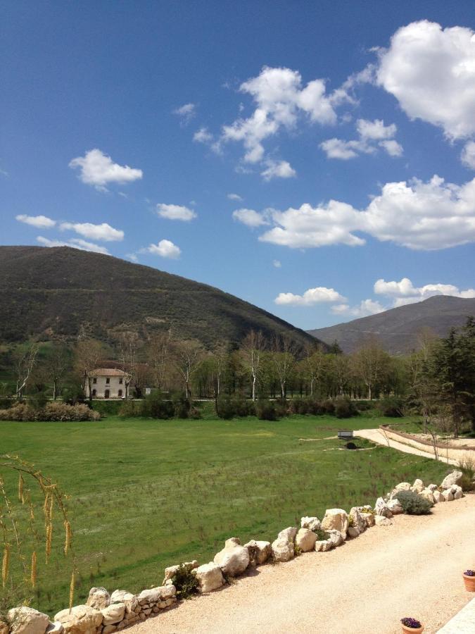 Il Casale San Martino Bed and Breakfast Νόρτσια Δωμάτιο φωτογραφία