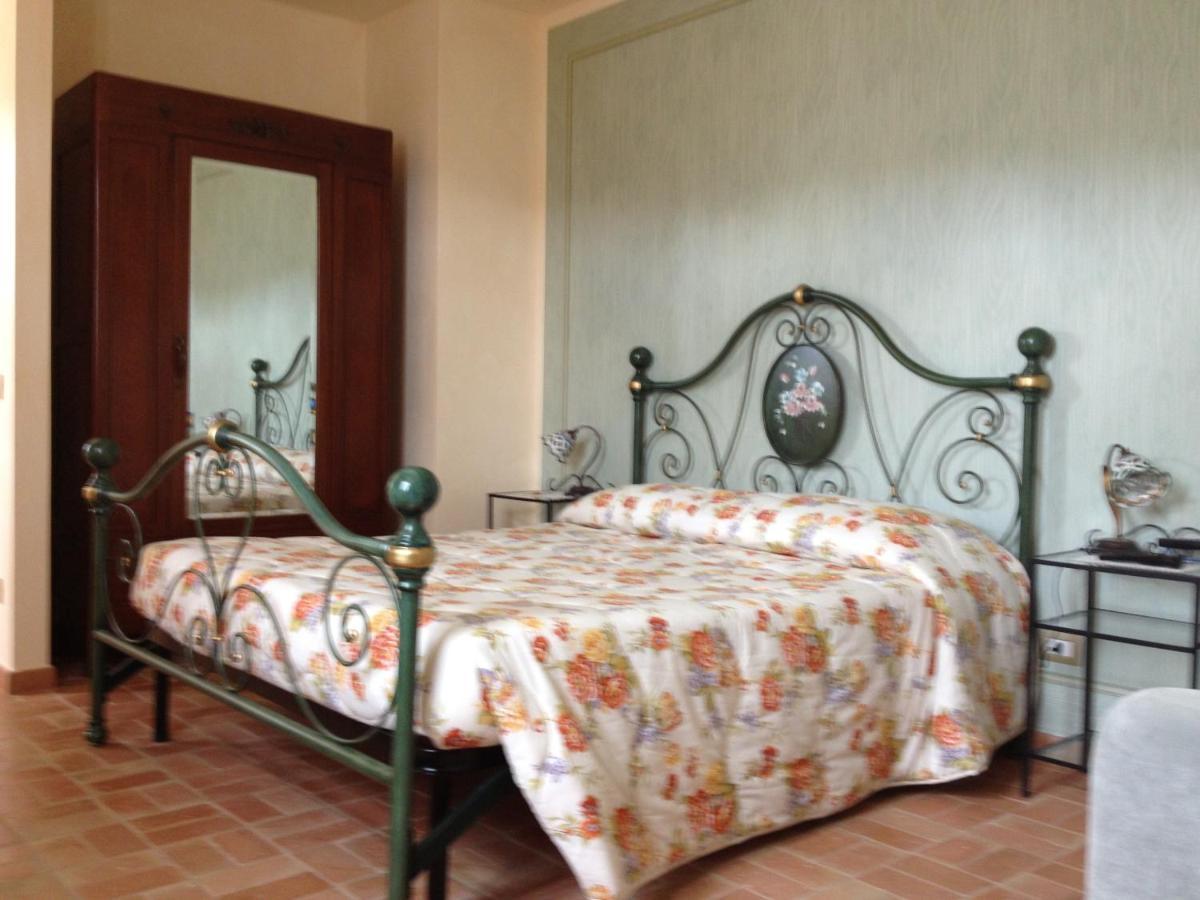 Il Casale San Martino Bed and Breakfast Νόρτσια Δωμάτιο φωτογραφία